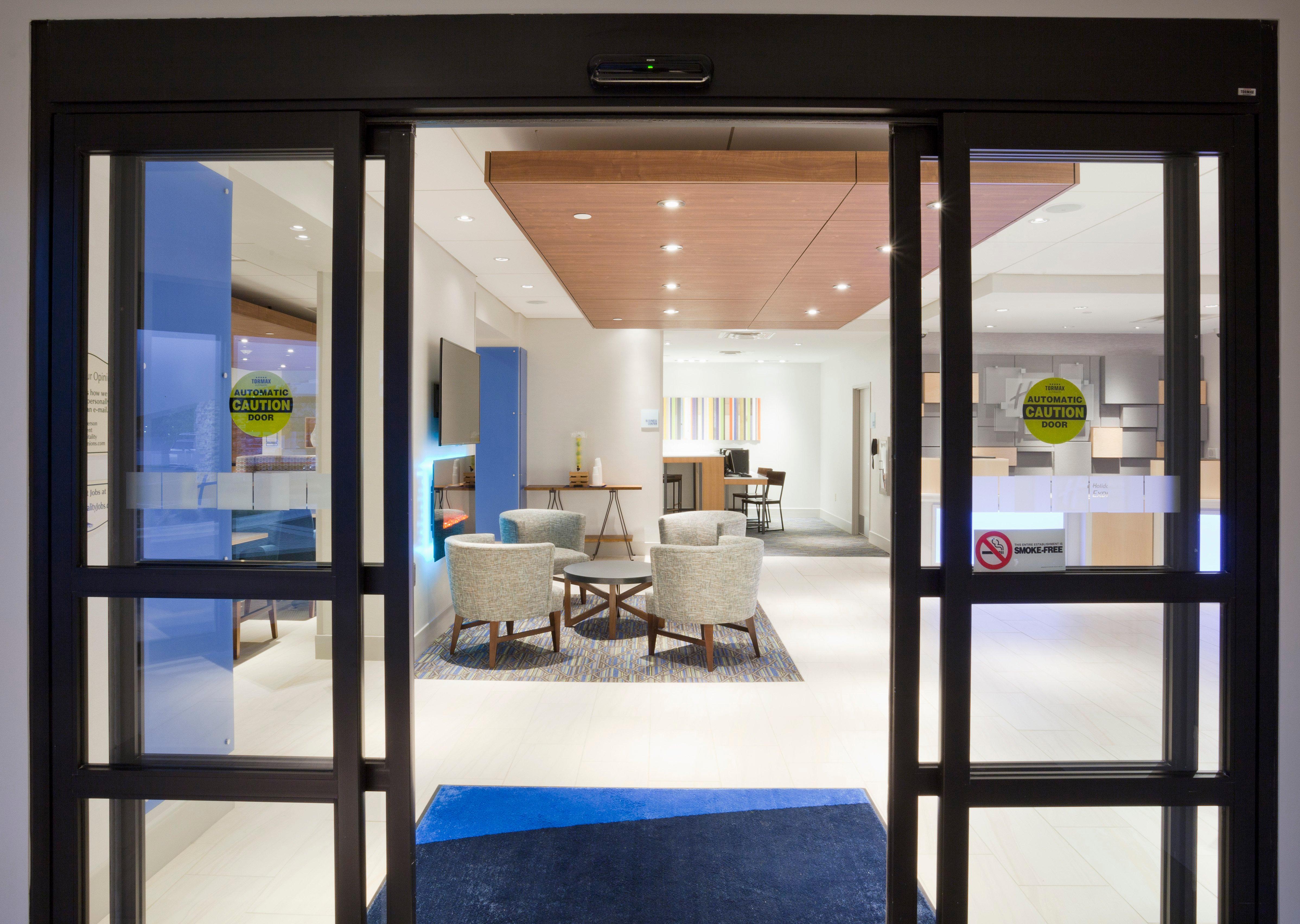 Holiday Inn Express Roseville-St. Paul By Ihg Bagian luar foto