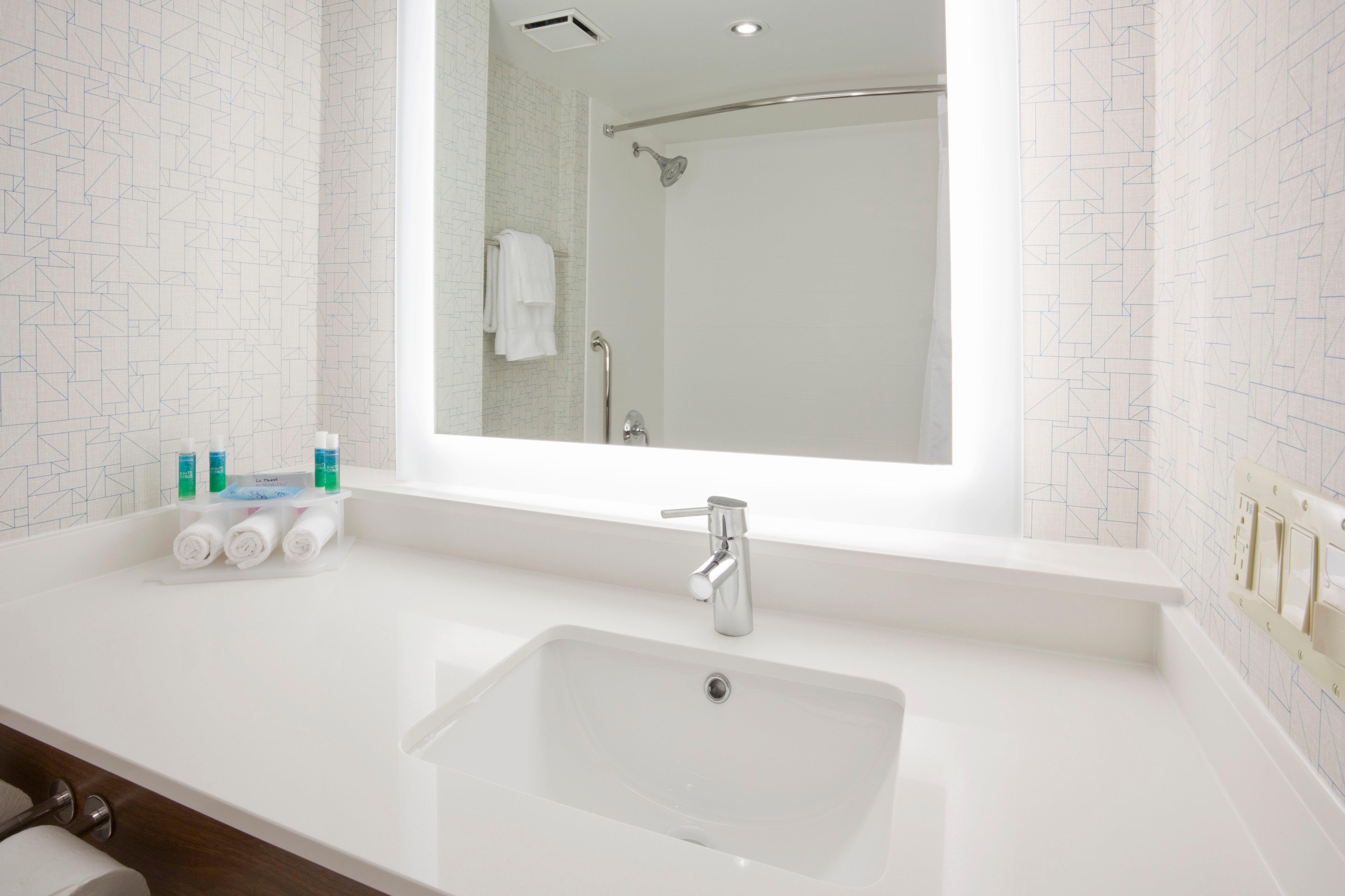 Holiday Inn Express Roseville-St. Paul By Ihg Bagian luar foto
