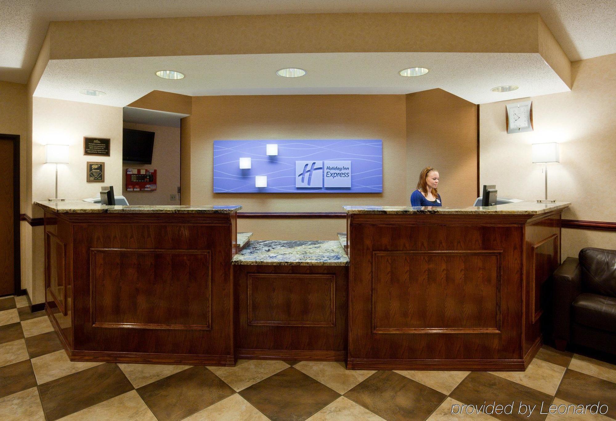 Holiday Inn Express Roseville-St. Paul By Ihg Bagian luar foto
