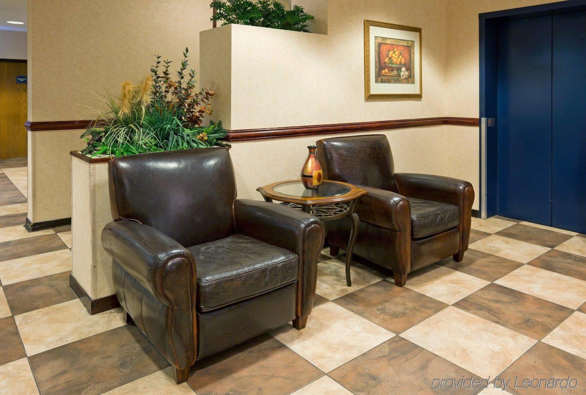 Holiday Inn Express Roseville-St. Paul By Ihg Bagian luar foto